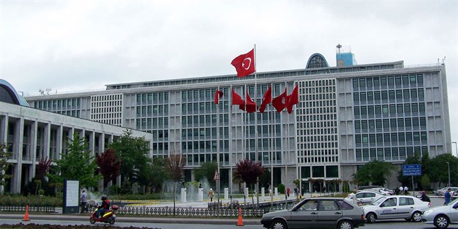 4 müfettiş İBB'de 'terör' teftişine başladı