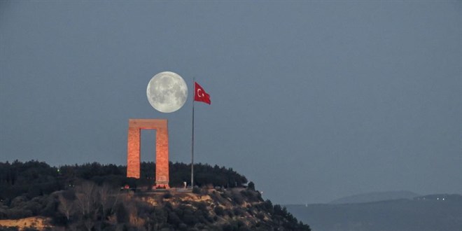 Ay�n 1 y�ll�k yolculu�u T�rkiye'den g�r�nt�lendi