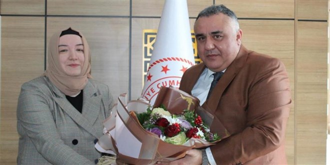 Türkiye'nin üçüncü kadın il sağlık müdürü görevi devraldı