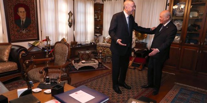 Erdoğan ve Bahçeli görüşmesinde gözler masadaki ayrıntıya takıldı