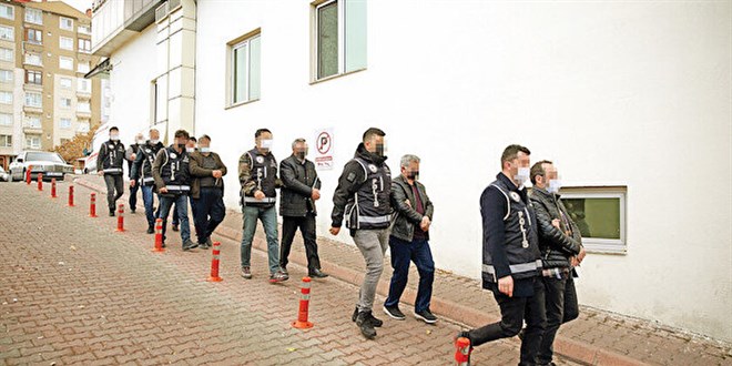 FETÖ böyle tehdit ediyor: Himmet vermezseniz ihbar ederiz