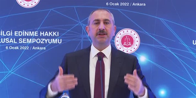 Bakan Gül'den CHP'li Özel'e Kur'an kursu tepkisi