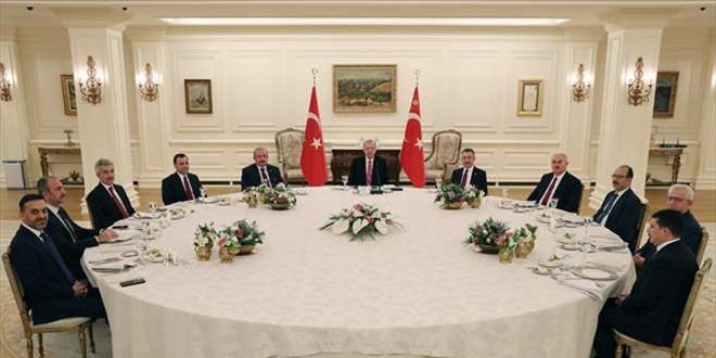 Erdo�an yasama, y�r�tme ve yarg� organlar�n�n temsilcileriyle bir araya geldi