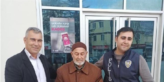 Emekli maaşını yere düşürdü, bulan memur teslim etti