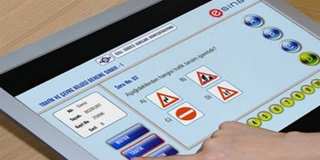 Ses sistemiyle ehliyet sınavında kopya çekilmesine ilişkin 6 kişi yakalandı