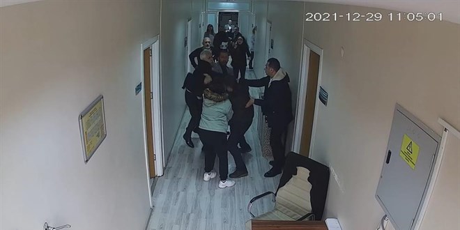 Hasta yakını ile hastane yöneticileri arasında kavga