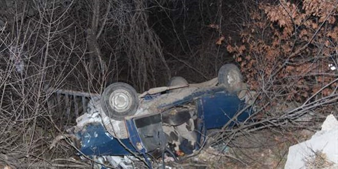 Amasya'da köprüden düşen otomobildeki 2 kişi öldü