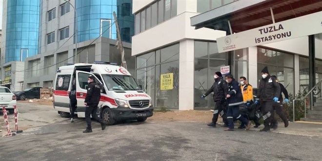Marmaray'da raylara atlayarak tren altında kalan kadın hayatını kaybetti
