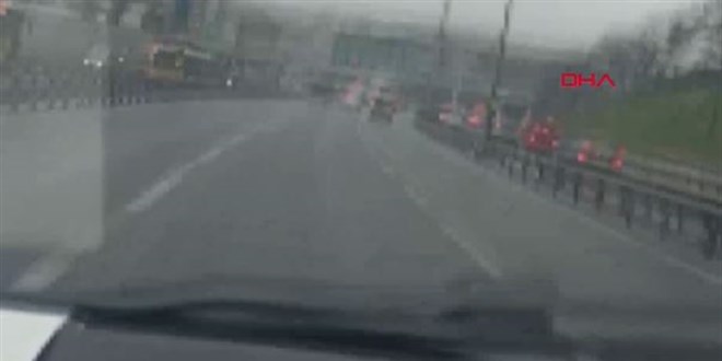 Trafikte tartıştığı sürücünün önünü kesti kazaya neden olup kaçtı
