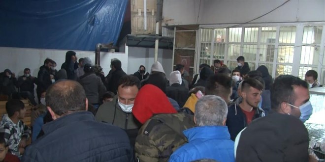 Para yerine 'Güvercin'le kumar oynarken suçüstü yakalandılar