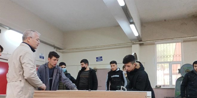 İzmir'de fabrika gibi okul: Cirosu 1 milyon TL'ye yaklaştı