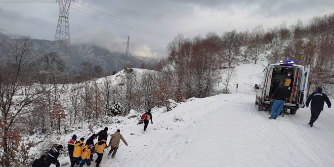 Tokat'ta minibüsün uçuruma devrilmesi sonucu 1 kişi öldü