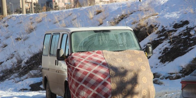Burası Sibirya değil Erzurum, termometreler eksi 33'ü gösterdi