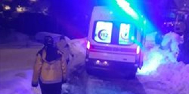 Kardan kapanan yolların açılması için 112'ye asılsız hasta ihbarları yağdı