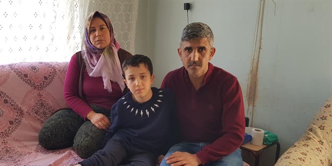 Sokak Köpekleri okula giderken bir çocuğa daha saldırdı