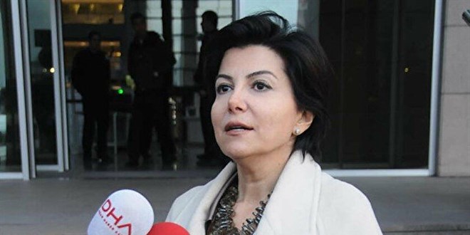 Gazeteci Sedef Kabaş tutuklandı, 'Suçlamayı kabul etmiyorum'
