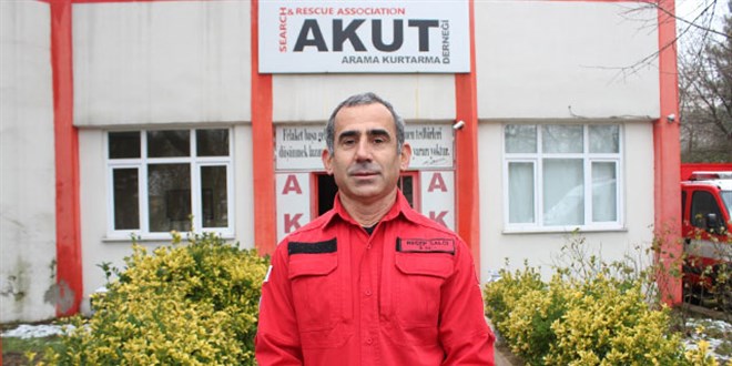 AKUT Genel Başkanı: Karlı ve buzlu yolda penguen yürüyüşü tekniğini uygulayın
