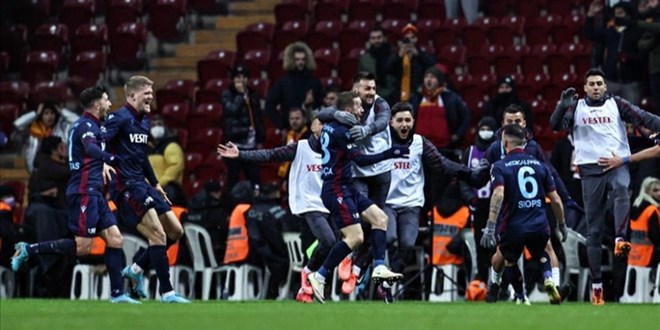 Trabzonspor, İstanbul takımlarına kaybetmedi