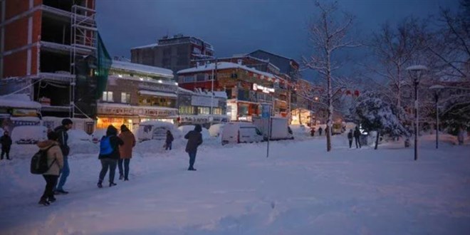 Otellerde kar fırsatçılığı: Fiyatlar 300 liradan 100 euroya çıktı