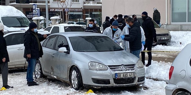 Miras nedeniyle adliye çıkışı kardeşini öldüren kişi tutuklandı