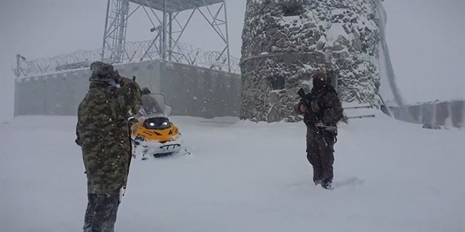 Eksi 39 derecede vatan nöbeti
