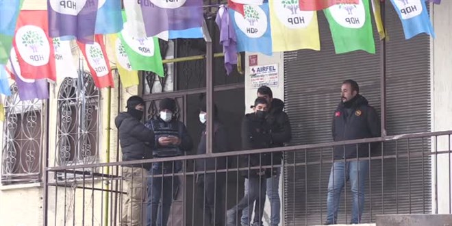 Diyarbakr'da terr soruturmasnda DBP l Bakan gzaltna alnd