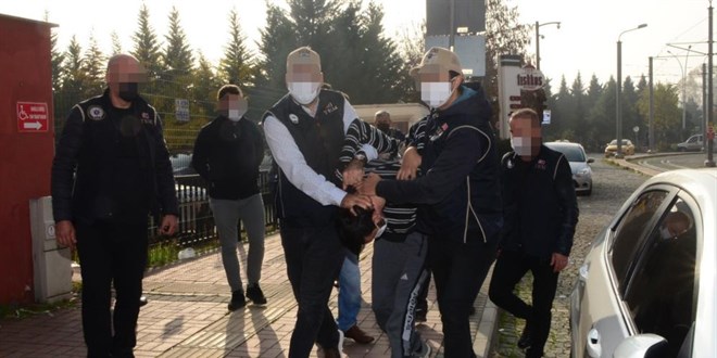 Şehit mezarlarına saldıran zanlı, duruşma salonunda da şehide küfür etti