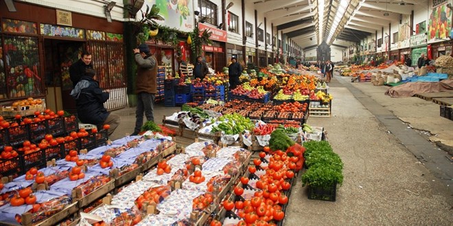 İstanbul'da sebze fiyatlarına kar zammı