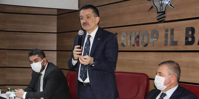 Bakan Pakdemirli'den İmamoğlu'na karla mücadele eleştirisi