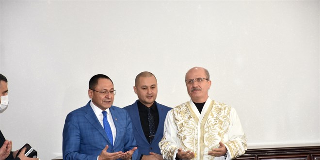 YÖK Başkanı Erol Özvar, TOBB ETÜ Taşkent'i ziyaret etti