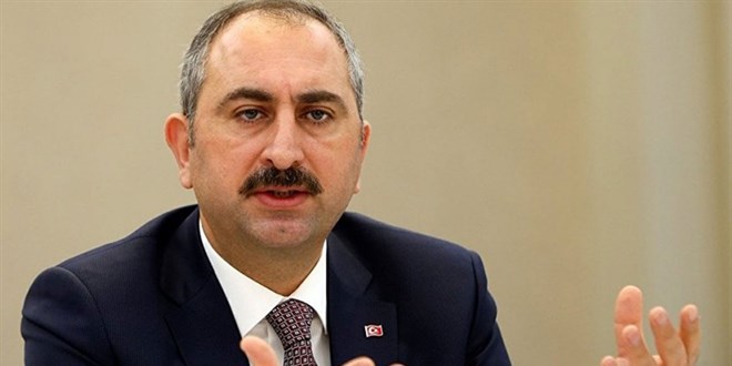 Adalet Bakanlığı görevini Bozdağ'a devreden Gül'den teşekkür mesajı