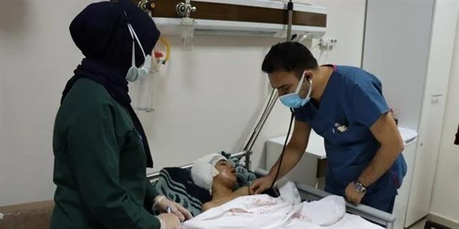 Ad�yaman'da sokak k�pe�inin sald�r�s�na u�rayan �ocuk yaraland�