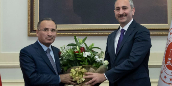 3 Bakan daha değişecek, yerine eski siyasetçiler gelecek iddiası