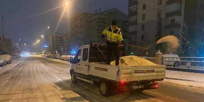 Ankara Bykehir Belediyesinden karla mcadele aklamas