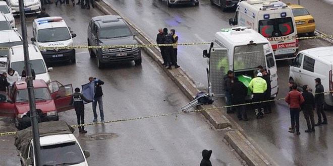 Van'daki çifte cinayetin şüphelisi öğretmen tutuklandı