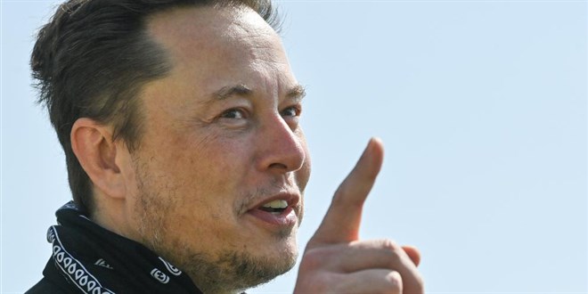 Elon Musk'tan özel jetini takip eden algoritma geliştiren öğrenciye para teklifi