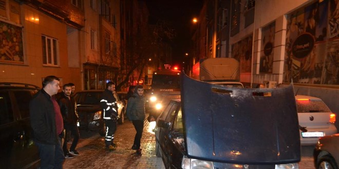 Aracı yandı, üzüntüden 'Garibin bir arabası vardı, şimdi o da yok' dedi