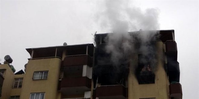 Eşine kızdı, çocuklarının da bulunduğu evi yaktı