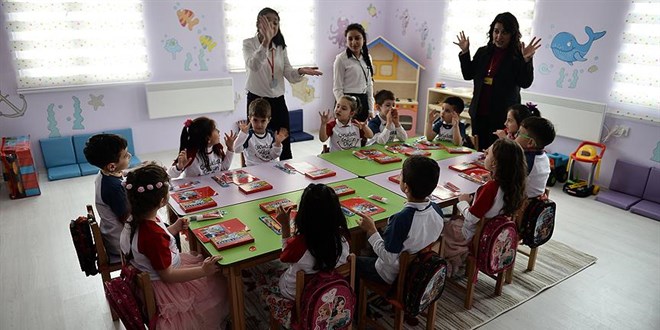 1 milyon çocuğa eğitim desteği