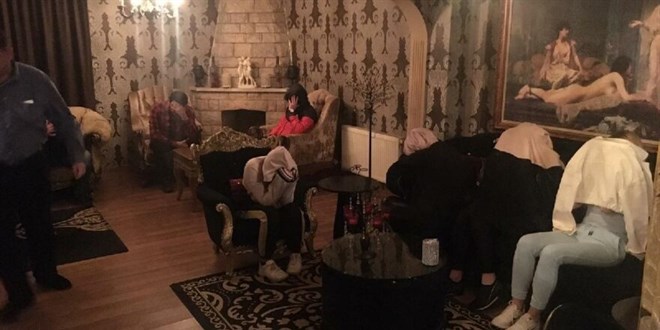 Masaj salonu operasyonu: 1 polis tutukland
