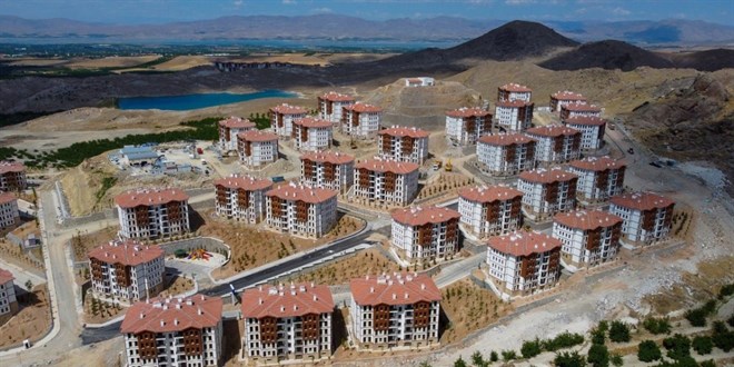 Malatya'da deprem konutları hak sahiplerine teslim edilecek