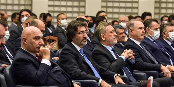 Kamu bankalarının genel müdürleri Bursa'da iş dünyası ile buluştu