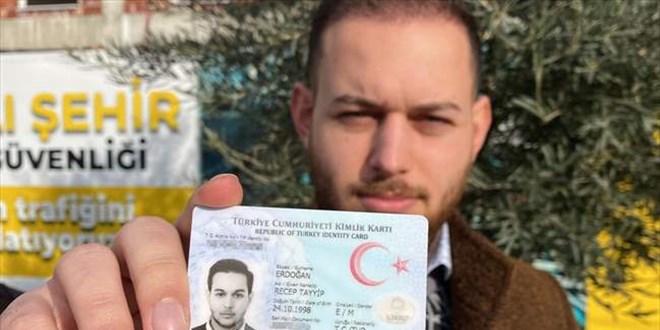 Kimliğini görmeden adının Recep Tayyip Erdoğan olduğuna kimse inanmıyor