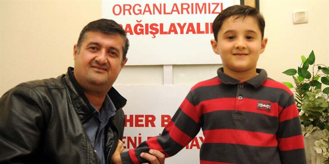 Türkiye'de ilk kez aynı anda kalp ve böbrek nakli yapılan hasta öldü