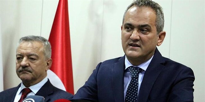 Bakan Özer: Öğretmenlerin 60 yıllık özlemi giderildi