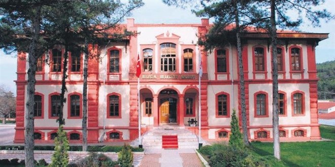 Akrabalara kıyak kamuya zarar