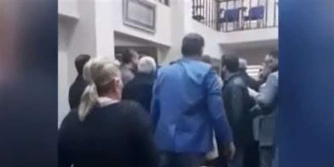 HDP'nin teklifi kabul edildi, AK Partili üyeler birbirine girdi