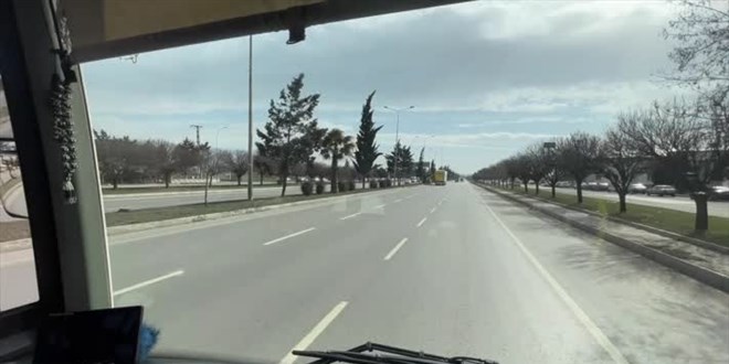 Şehitlerin ismini halk otobüsünde yaşatıyor