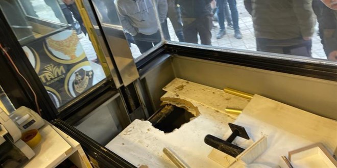 Dere yatağından girip altın dolu kasayı çalan 5 kişi gözaltında