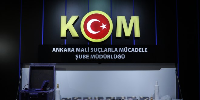 Siyah kağıttaki sahte doları gerçeğe çevirme vaadiyle 260 bin lira dolandırdı